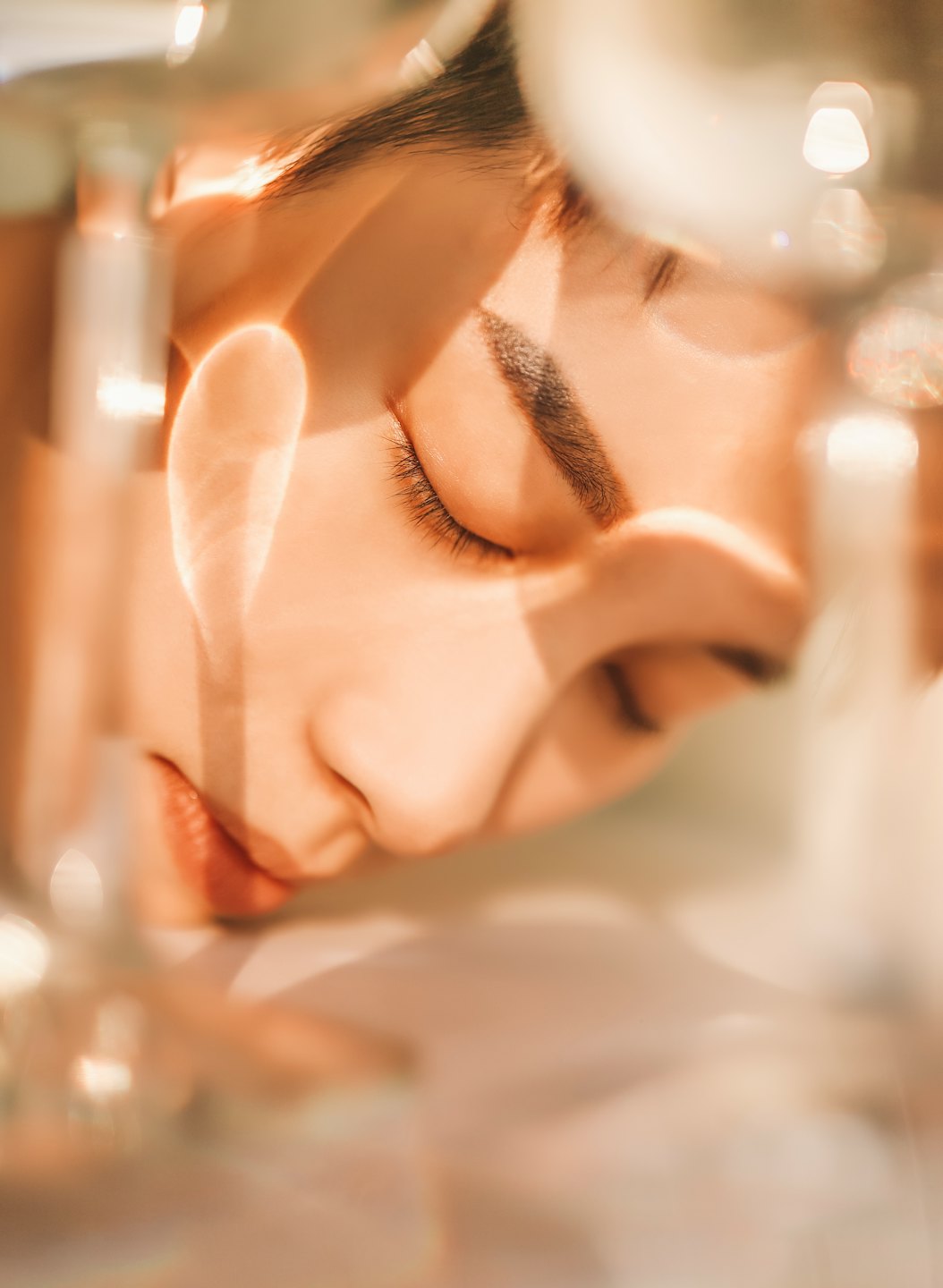 Entspannte Frau bei einer Beauty-Behandlung